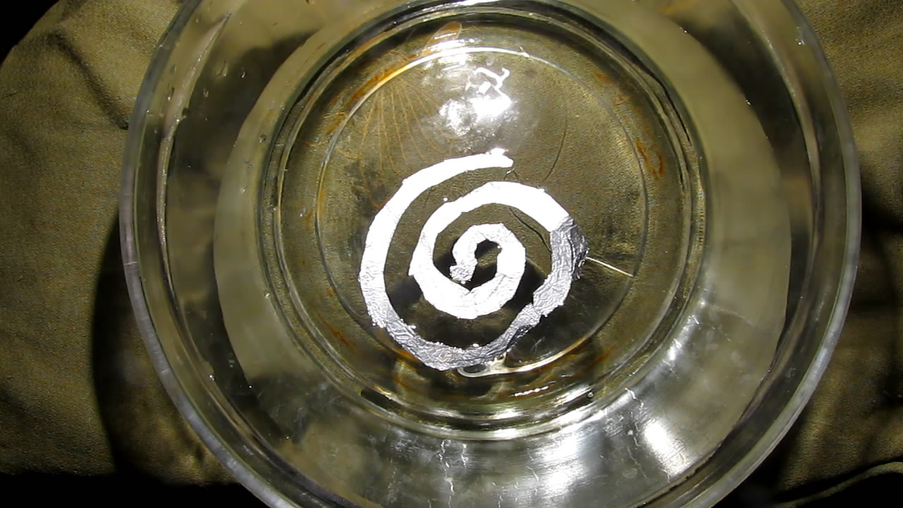    :  . Surface Tension Experiments.  Rotating Spiral