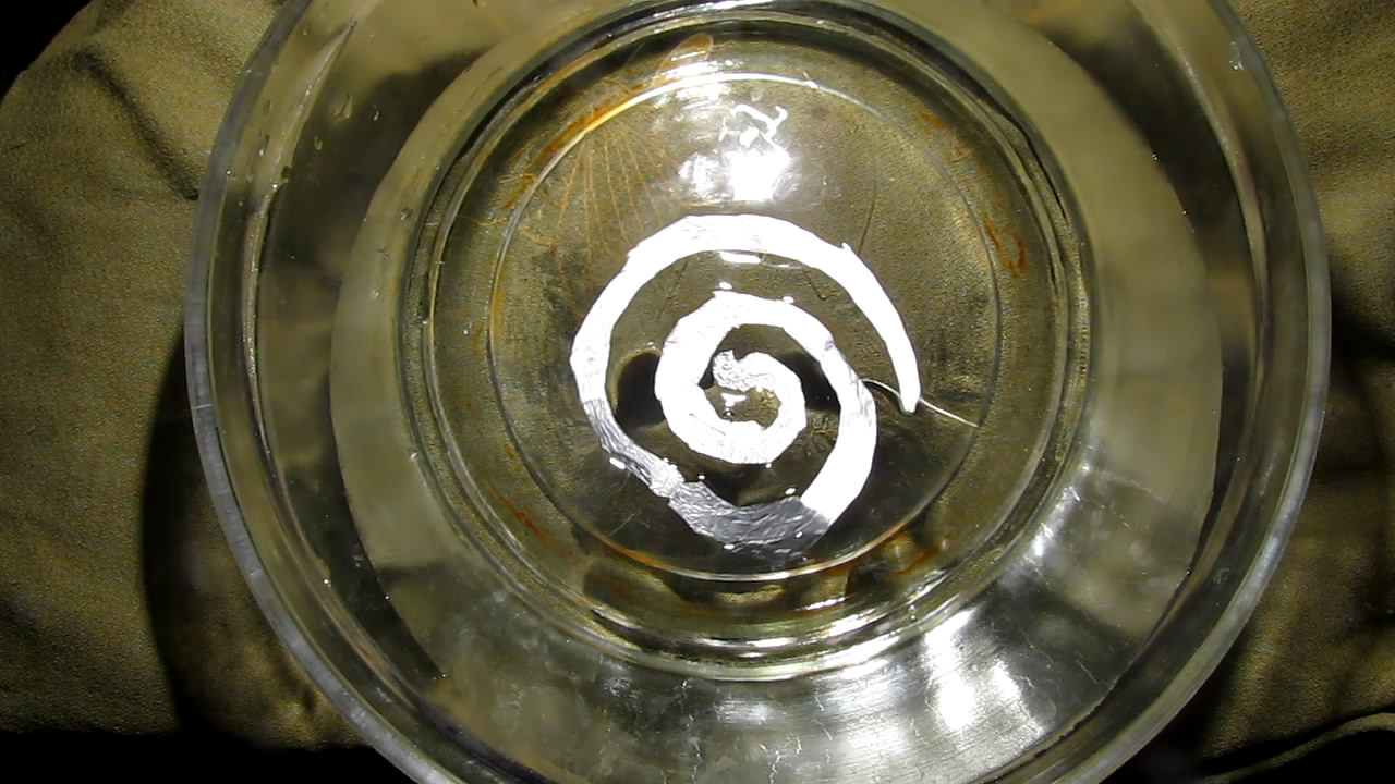    :  . Surface Tension Experiments.  Rotating Spiral