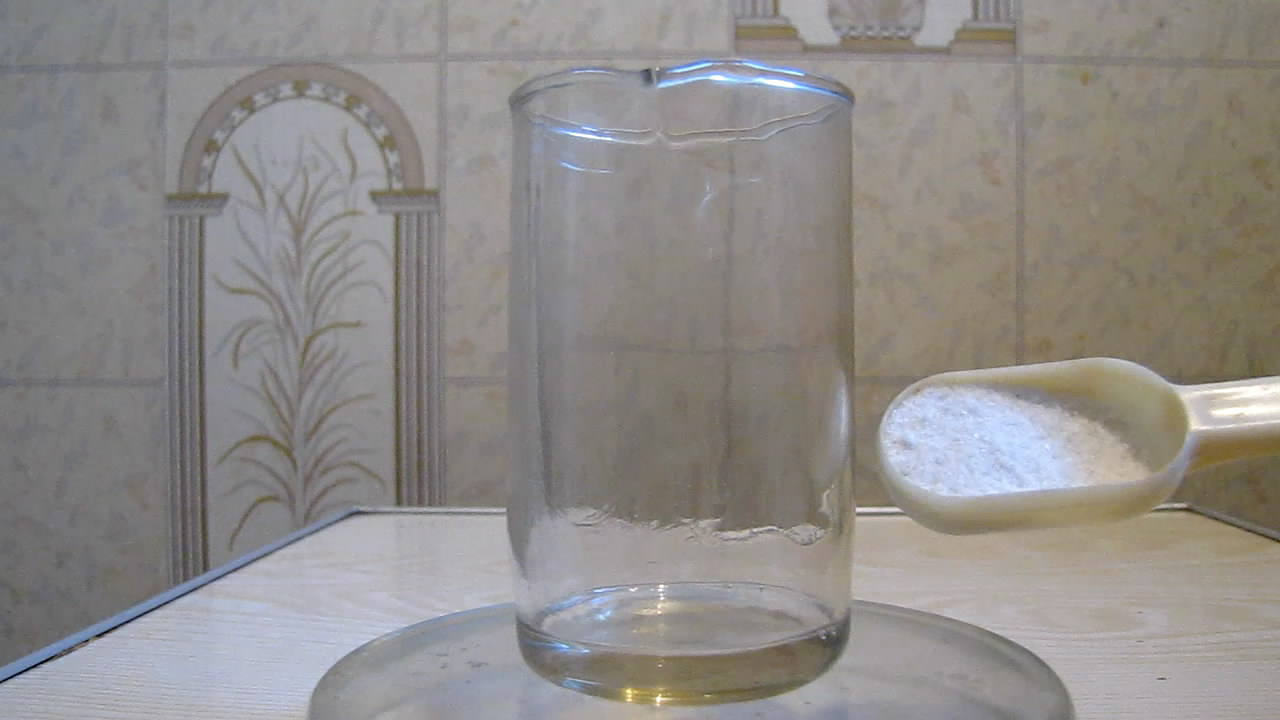     H2SO4    NaCl. Reaction of Concentrated Sulfuric Acid and Sodium Chloride