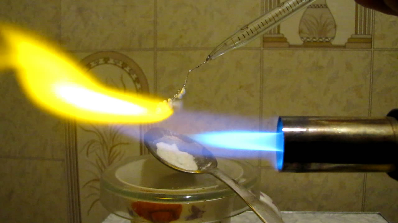  : . Borax bead tests: chromium
