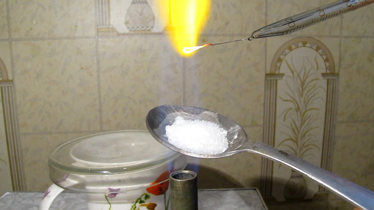  :  ( ). Borax bead tests: chromium (reducing flame)