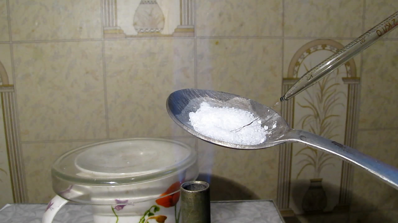  :  ( ). Borax bead tests: chromium (reducing flame)