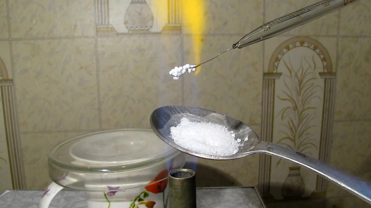  :  ( ). Borax bead tests: chromium (reducing flame)