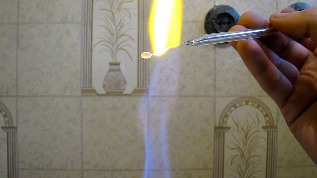  :  ( ). Borax bead tests: copper (oxidizing  flame)