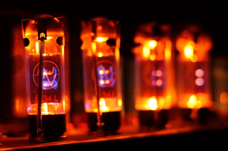  ( ). Vacuum tubes