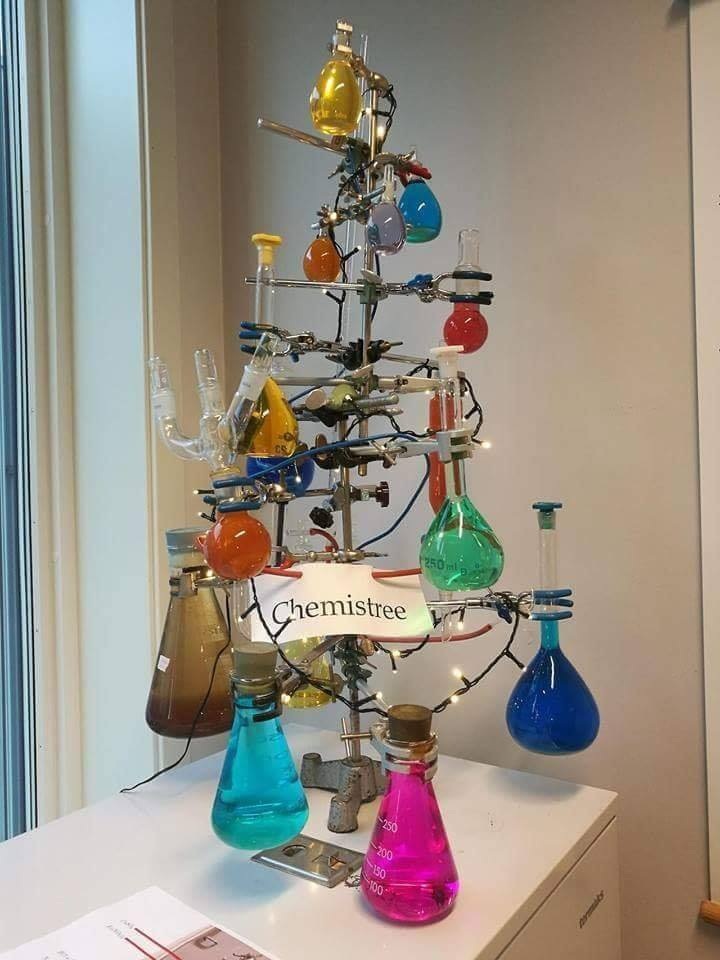  . Chemistree