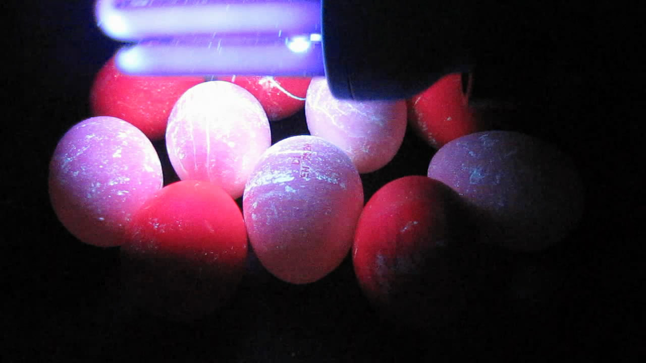     . Chicken eggs and ultraviolet lamp