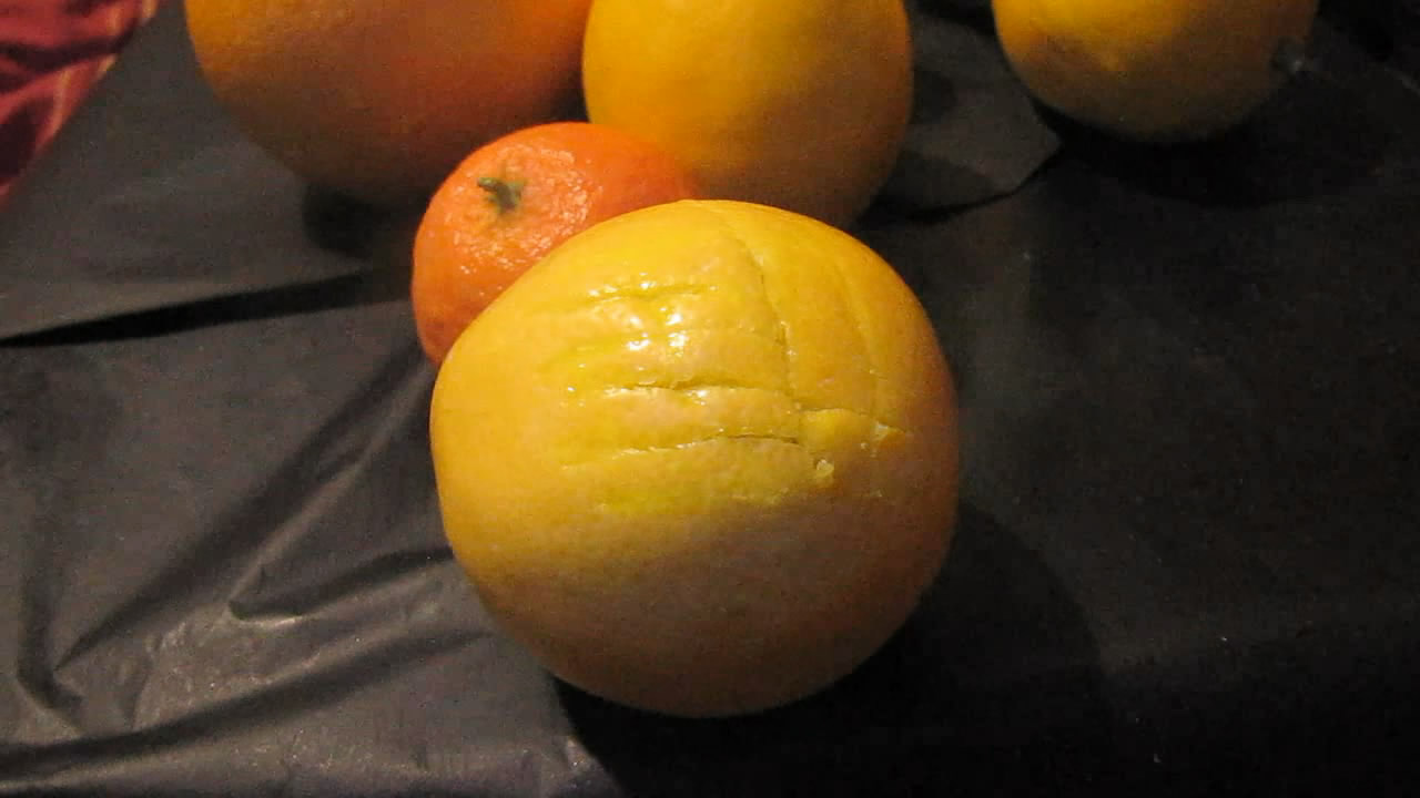 ,    . Lemons, mandarins and ultraviolet light