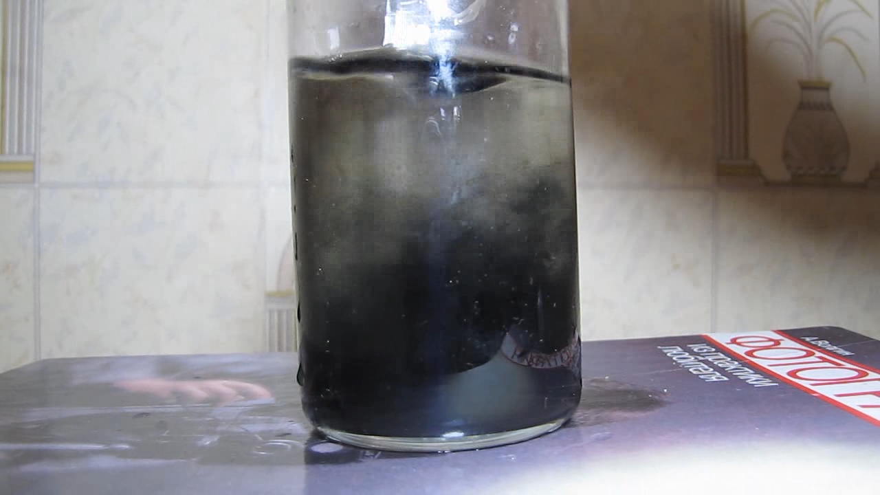 Реакция танинов с хлоридом железа (III). Reaction of tannins with iron (III) chloride