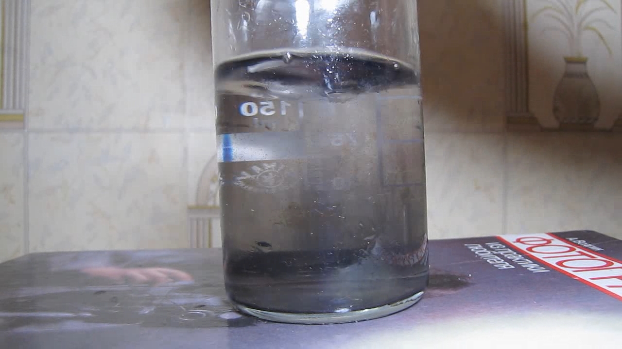 Реакция танинов с хлоридом железа (III). Reaction of tannins with iron (III) chloride