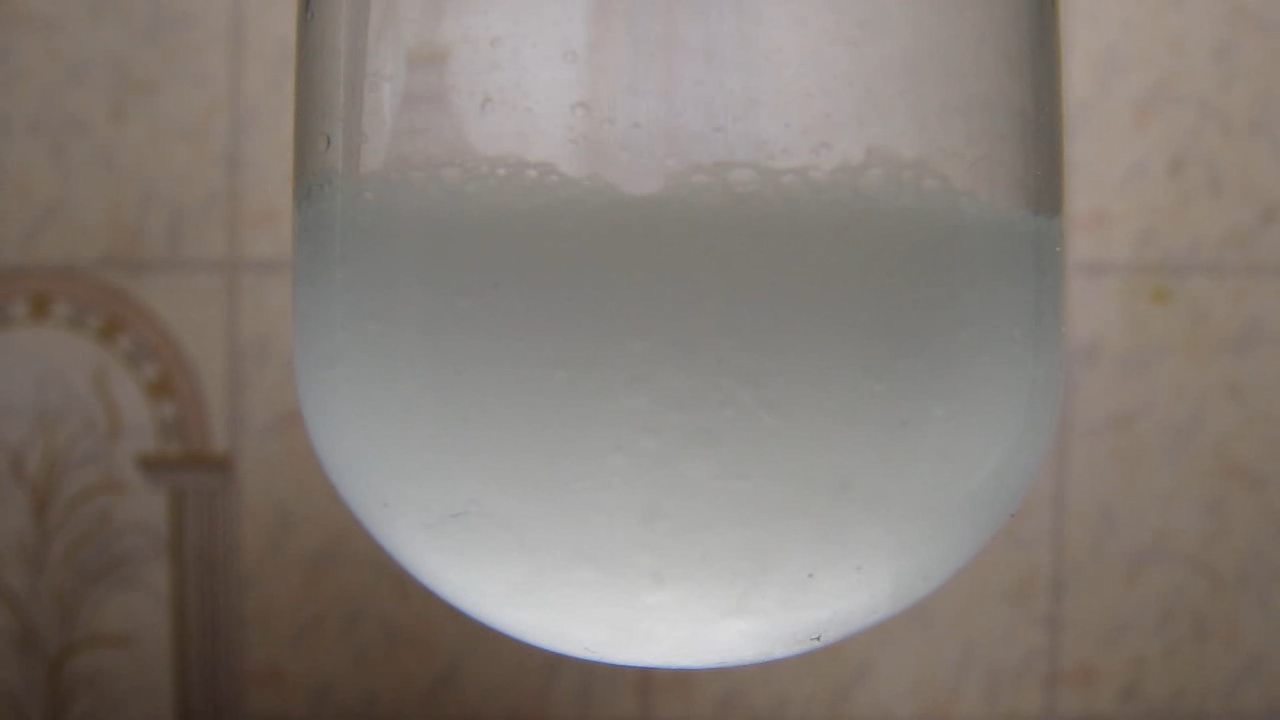Let us dissolve water in oil! (Ethanol, castor oil and water)