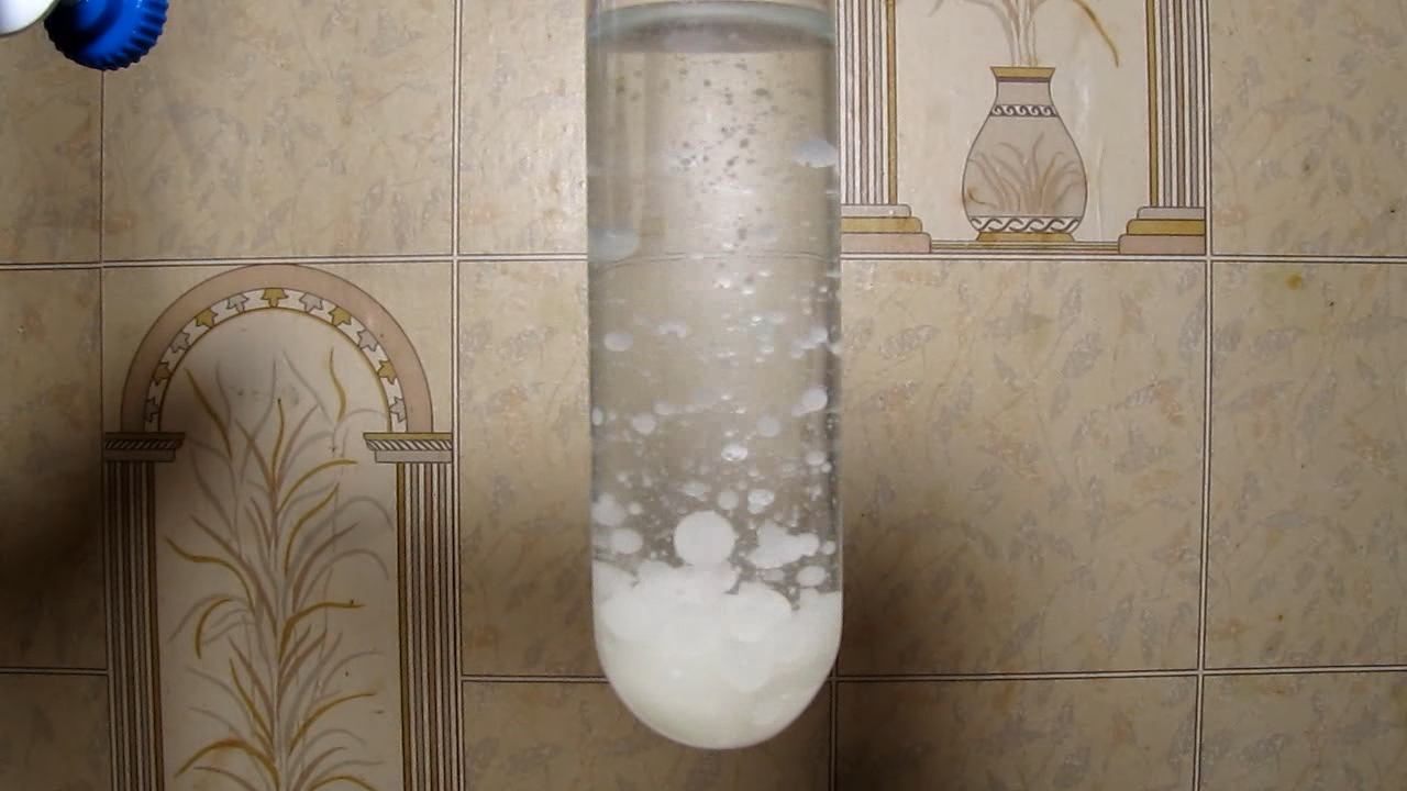 Castor oil and ammonia solution (levitation)