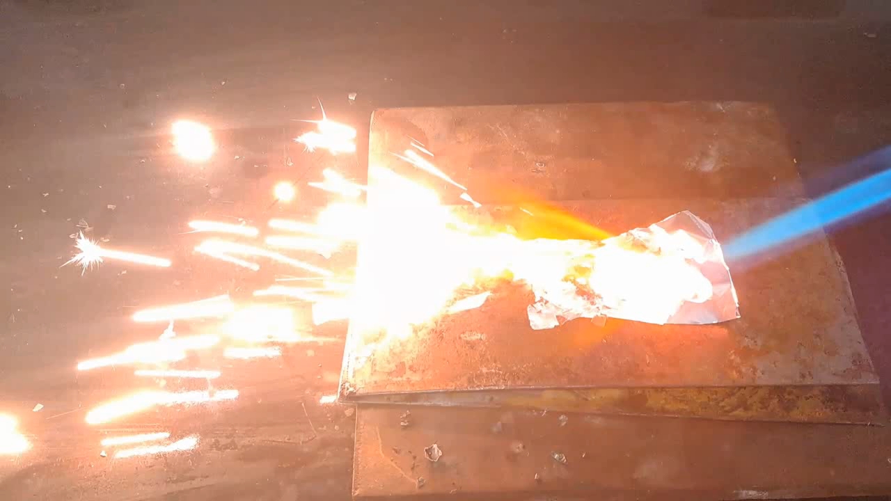 Combustion of zirconium metal