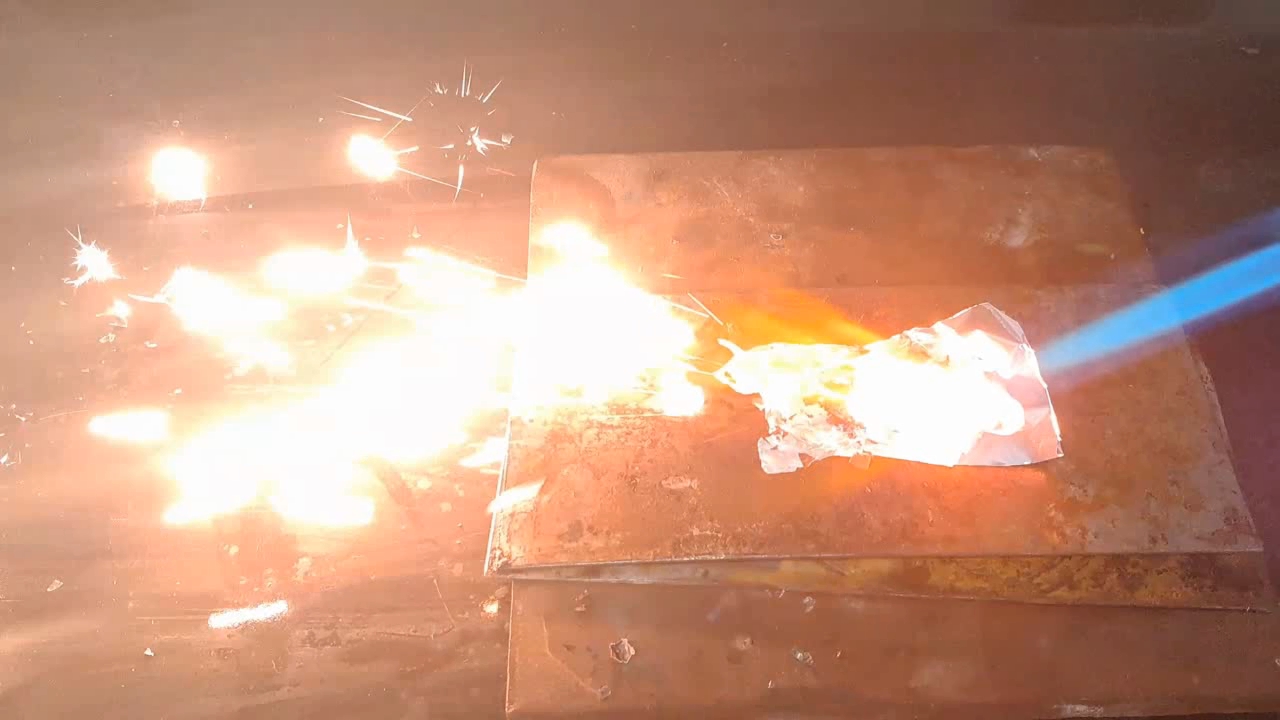Combustion of zirconium metal