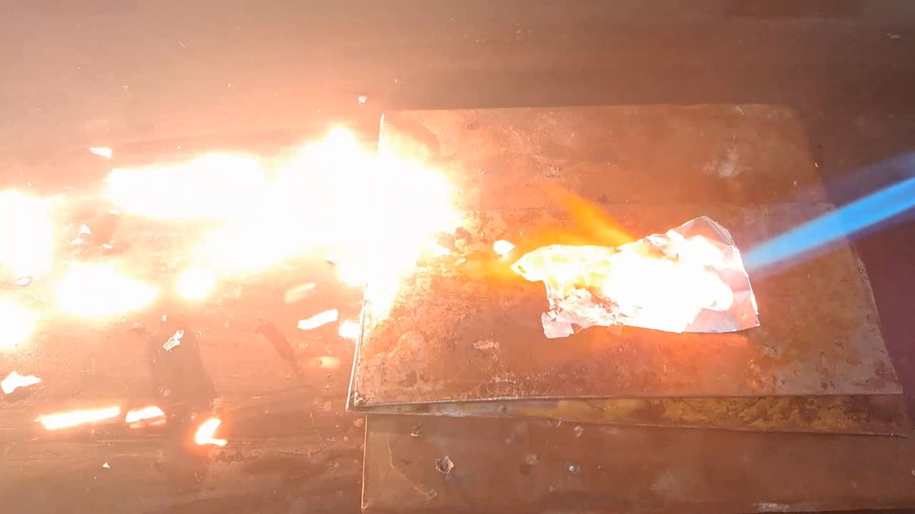Combustion of zirconium metal