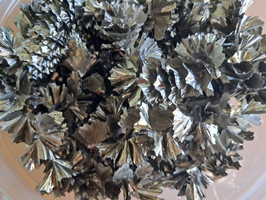 How we tried turning zirconium metal into powder