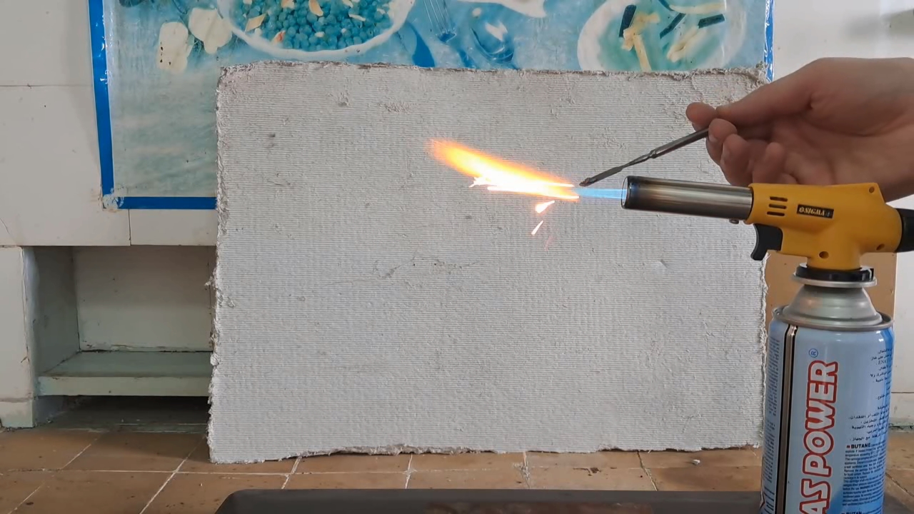 Combustion of zirconium metal