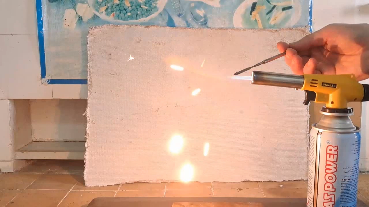 Combustion of zirconium metal