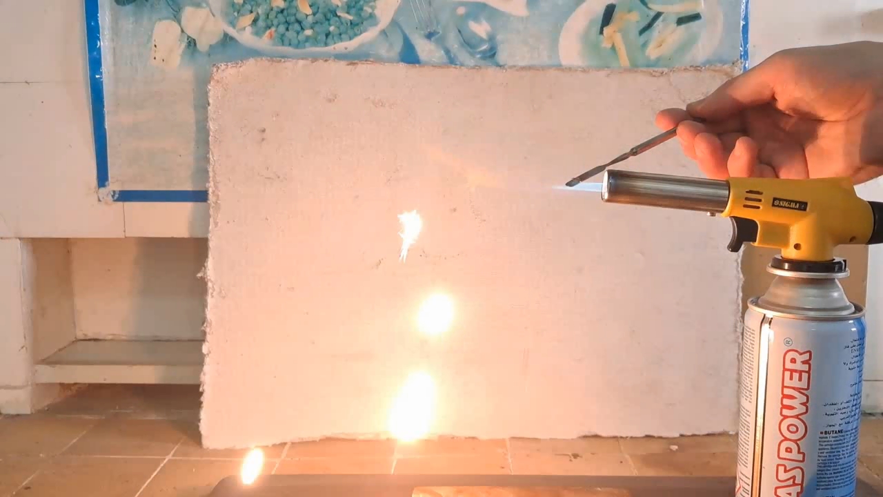 Combustion of zirconium metal