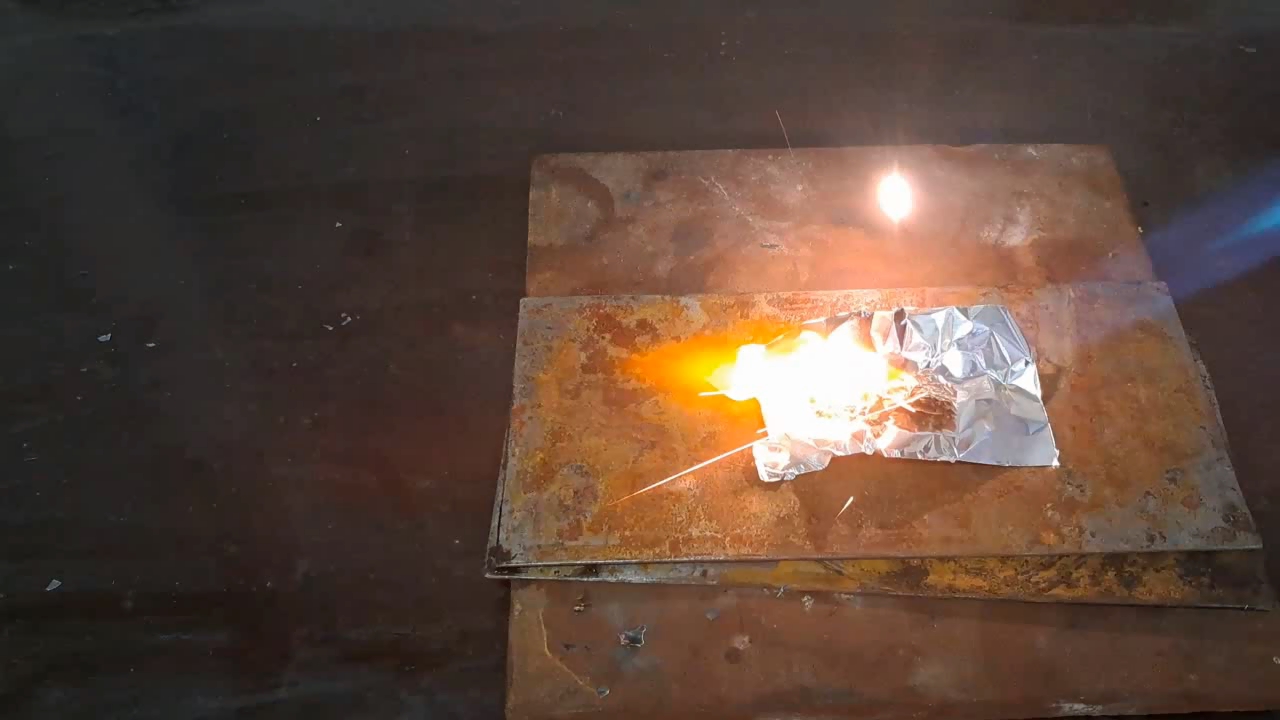 Combustion of zirconium metal