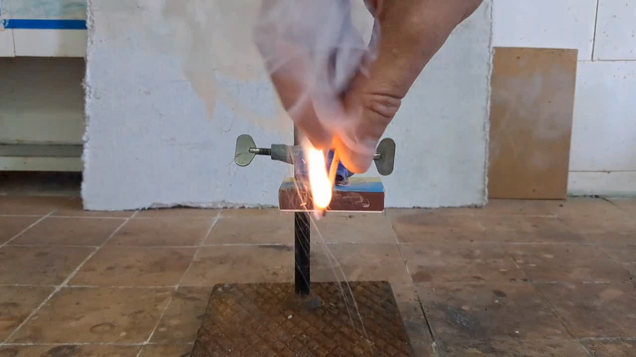 Lead(II) Thiocyanate and Potassium Chlorate: Homemade Matches