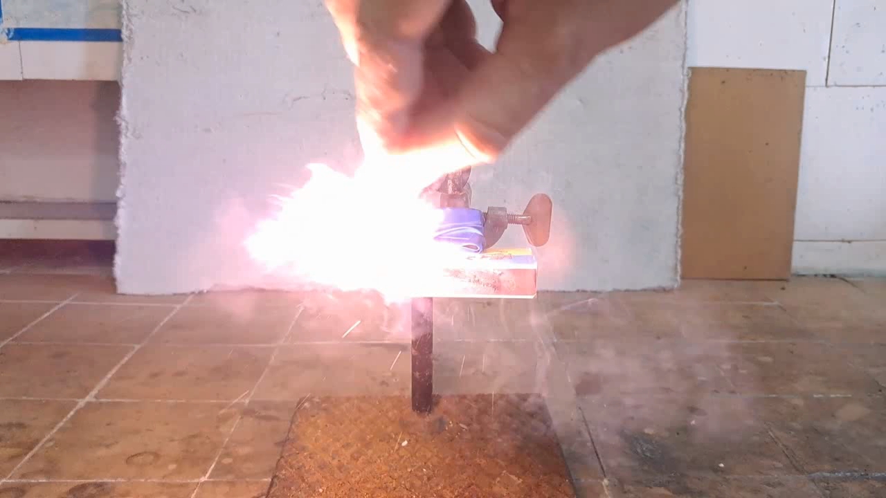Lead(II) Thiocyanate and Potassium Chlorate: Homemade Matches