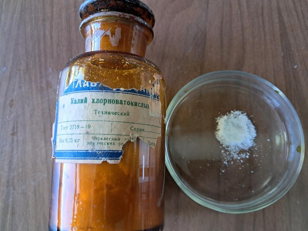 Synthesis of Lead Thiocyanate