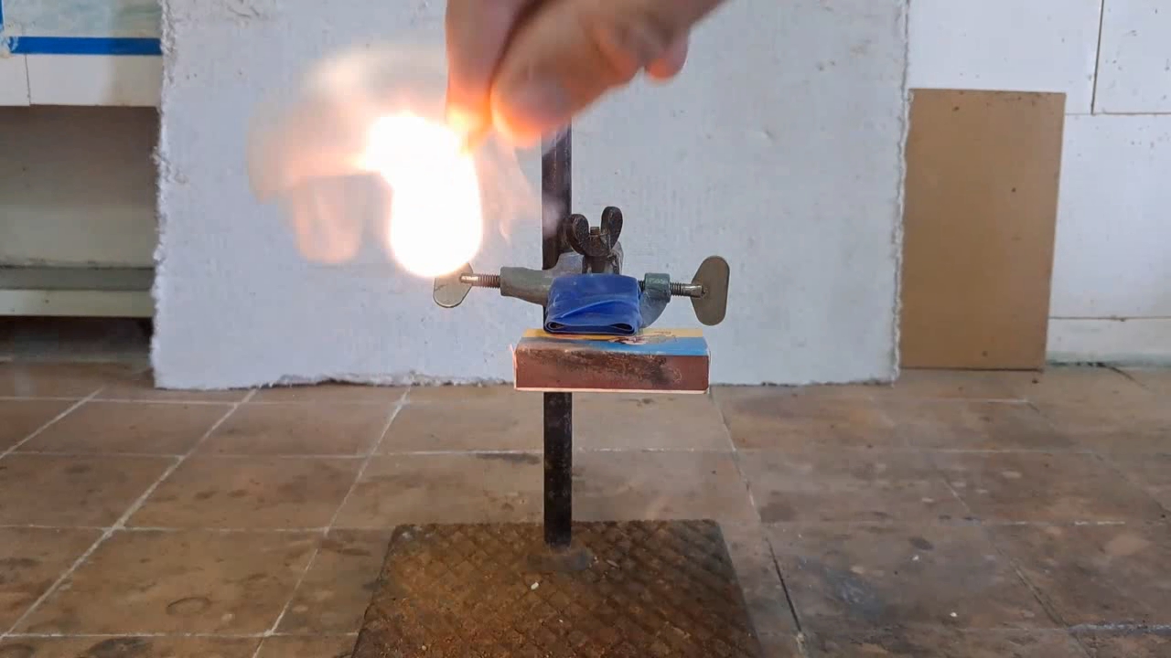 Lead(II) Thiocyanate and Potassium Chlorate: Homemade Matches