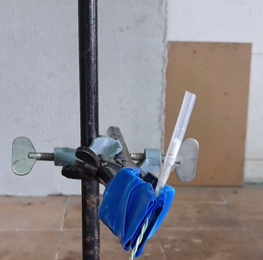 Lead(II) Thiocyanate, Potassium Chlorate and Electric Current