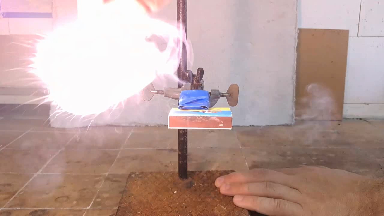 Lead(II) Thiocyanate and Potassium Chlorate: Homemade Matches