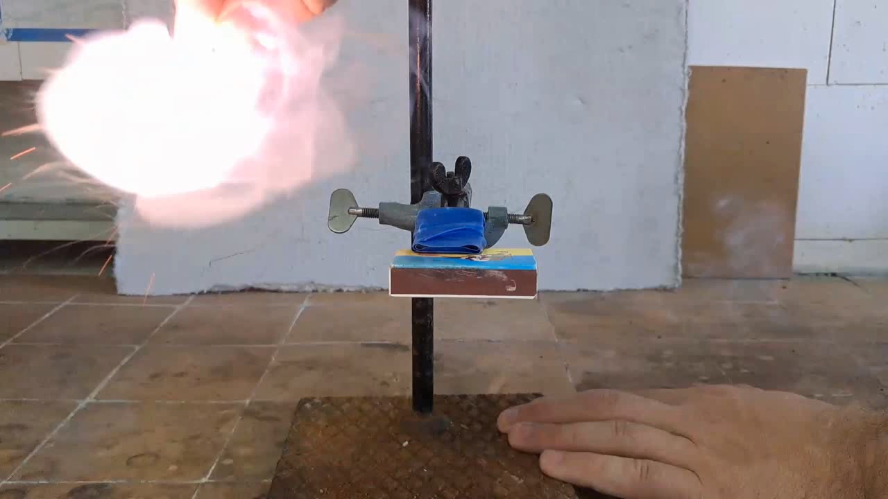 Lead(II) Thiocyanate and Potassium Chlorate: Homemade Matches