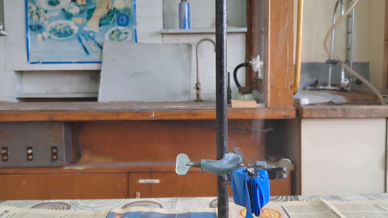 Explosion of Acetone Peroxide (0.05 g)