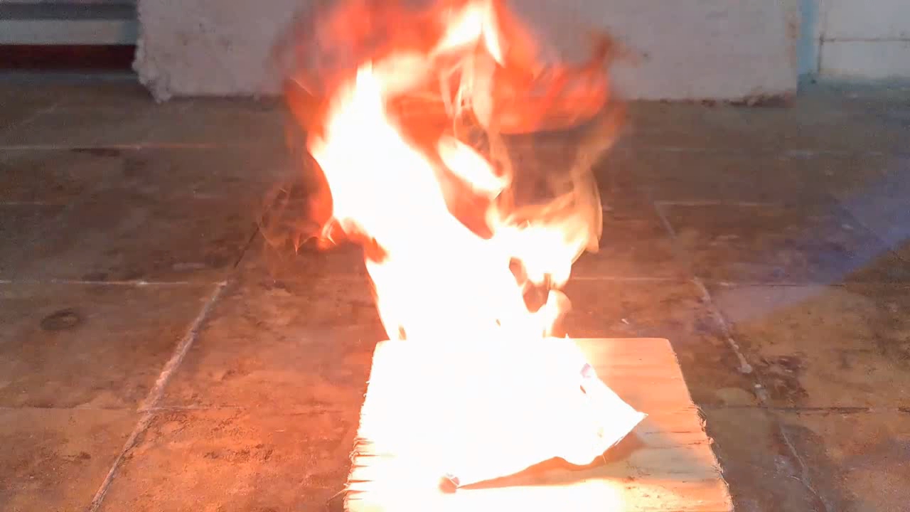 Benzoyl Peroxide and Fire