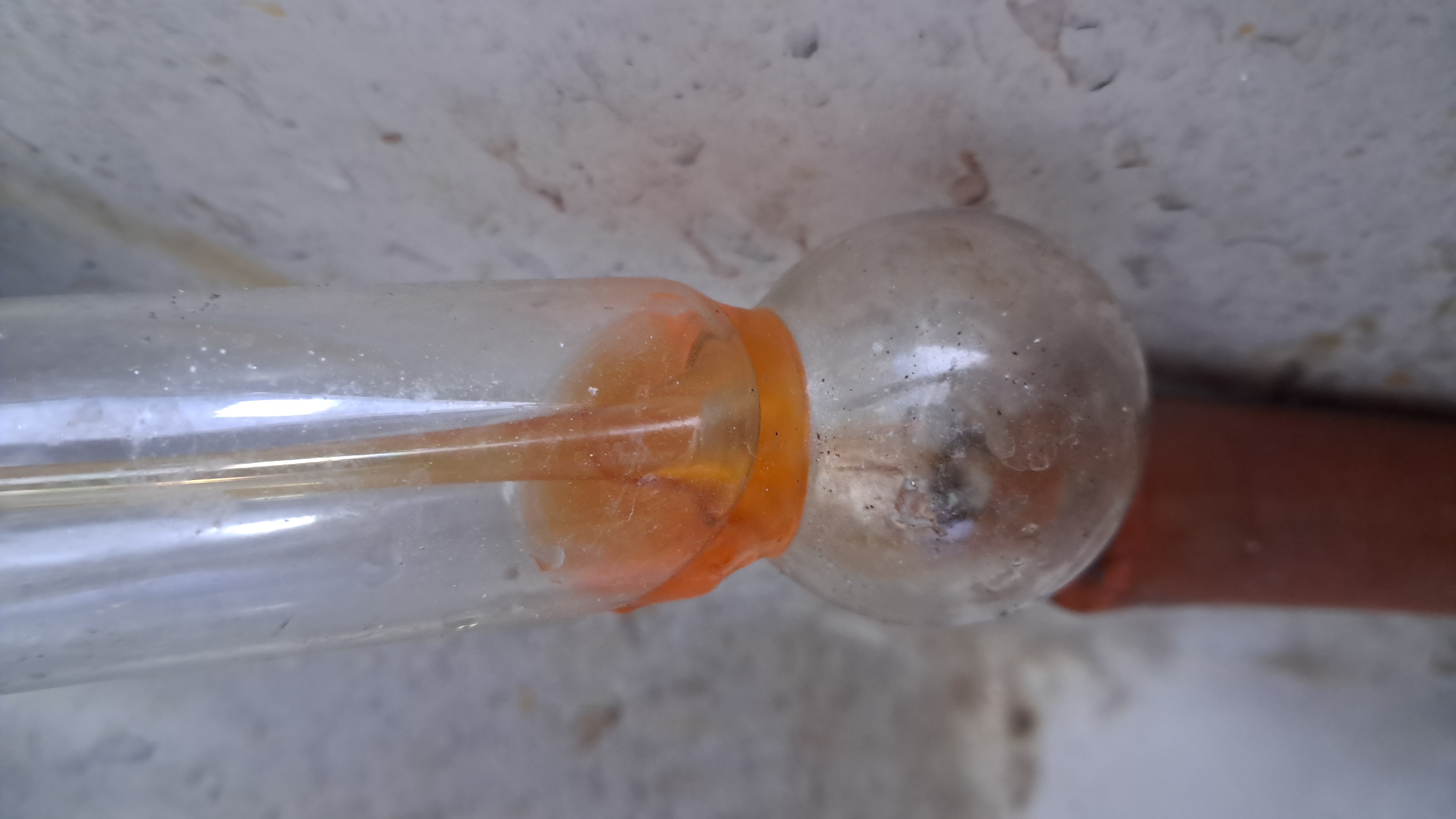 Precipitation of iron(III) hydroxide during freezing of water