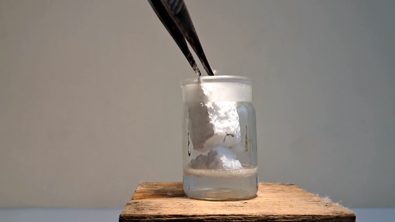 Dissolving Expanded Polystyrene in Methylene Chloride