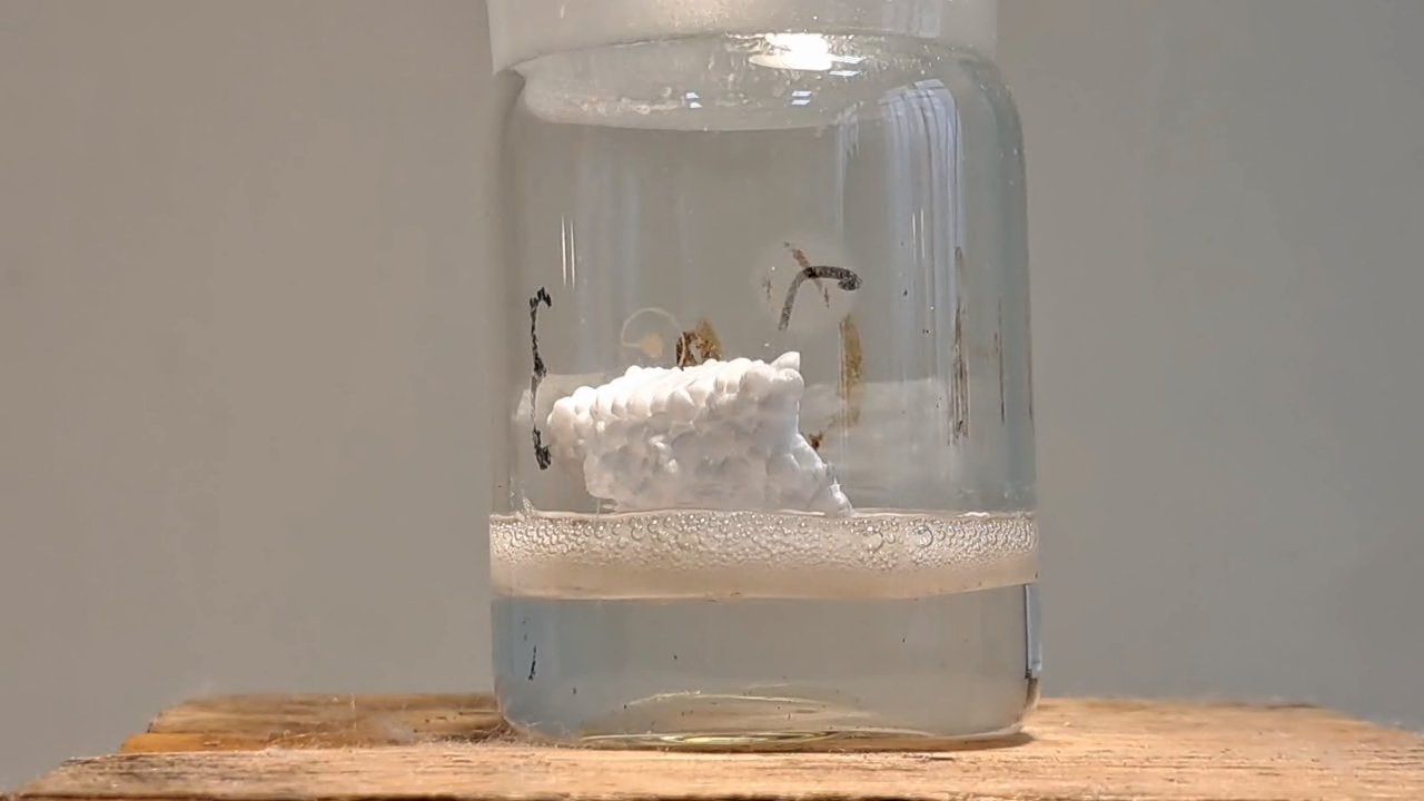Dissolving Expanded Polystyrene in Methylene Chloride