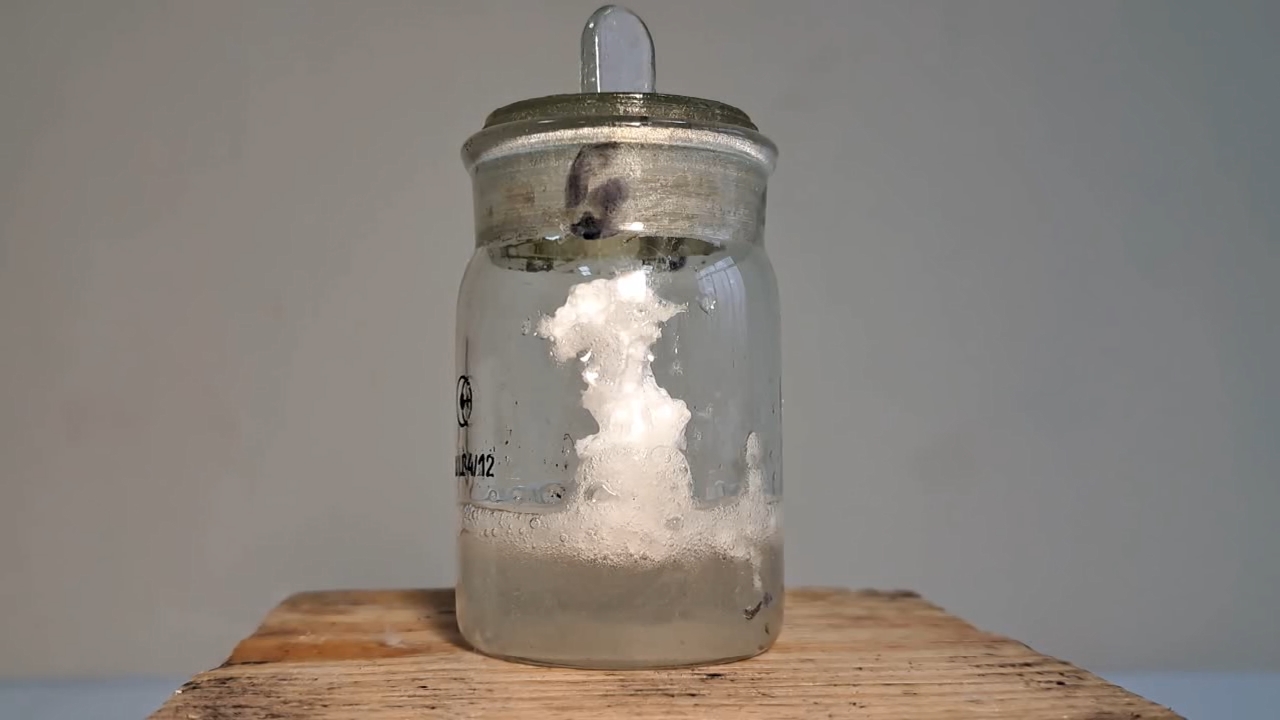 Dissolving Expanded Polystyrene in Tetrahydrofuran
