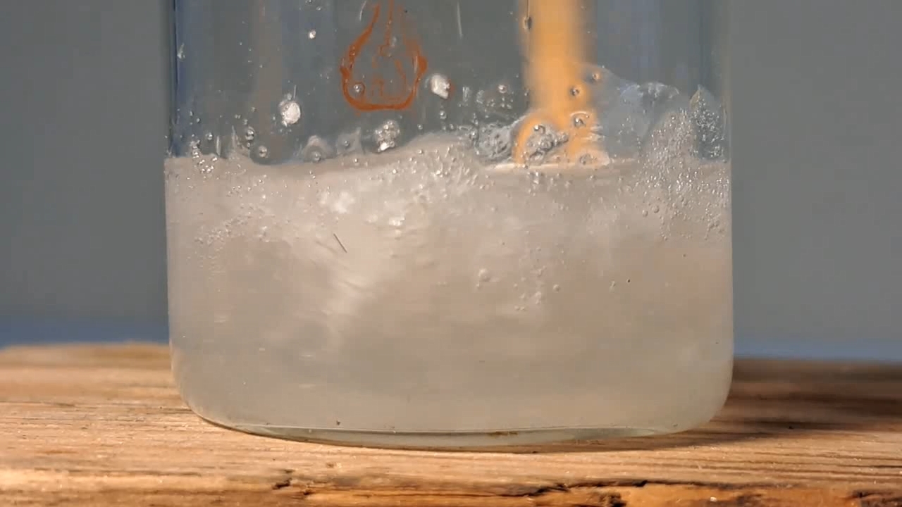 Dissolving Expanded Polystyrene in Ethyl Acetate