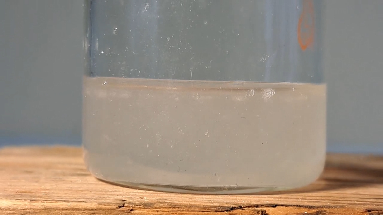 Dissolving Expanded Polystyrene in Ethyl Acetate