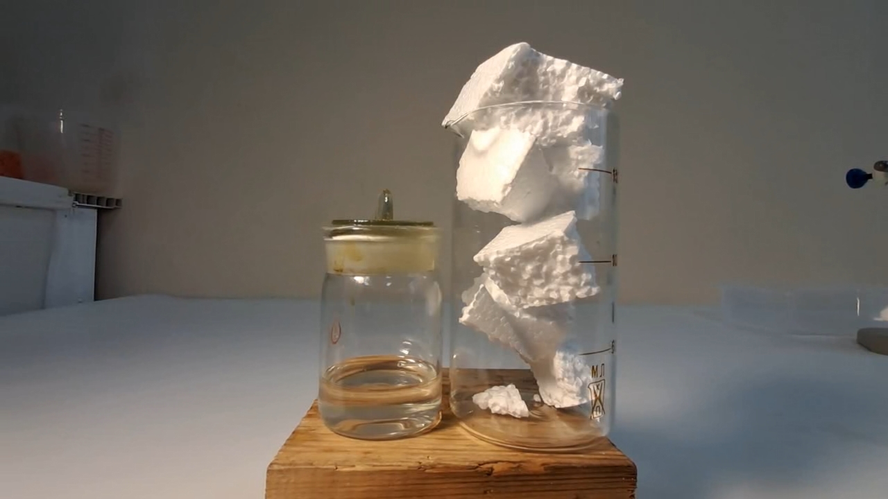 Dissolving Expanded Polystyrene in Ethyl Acetate