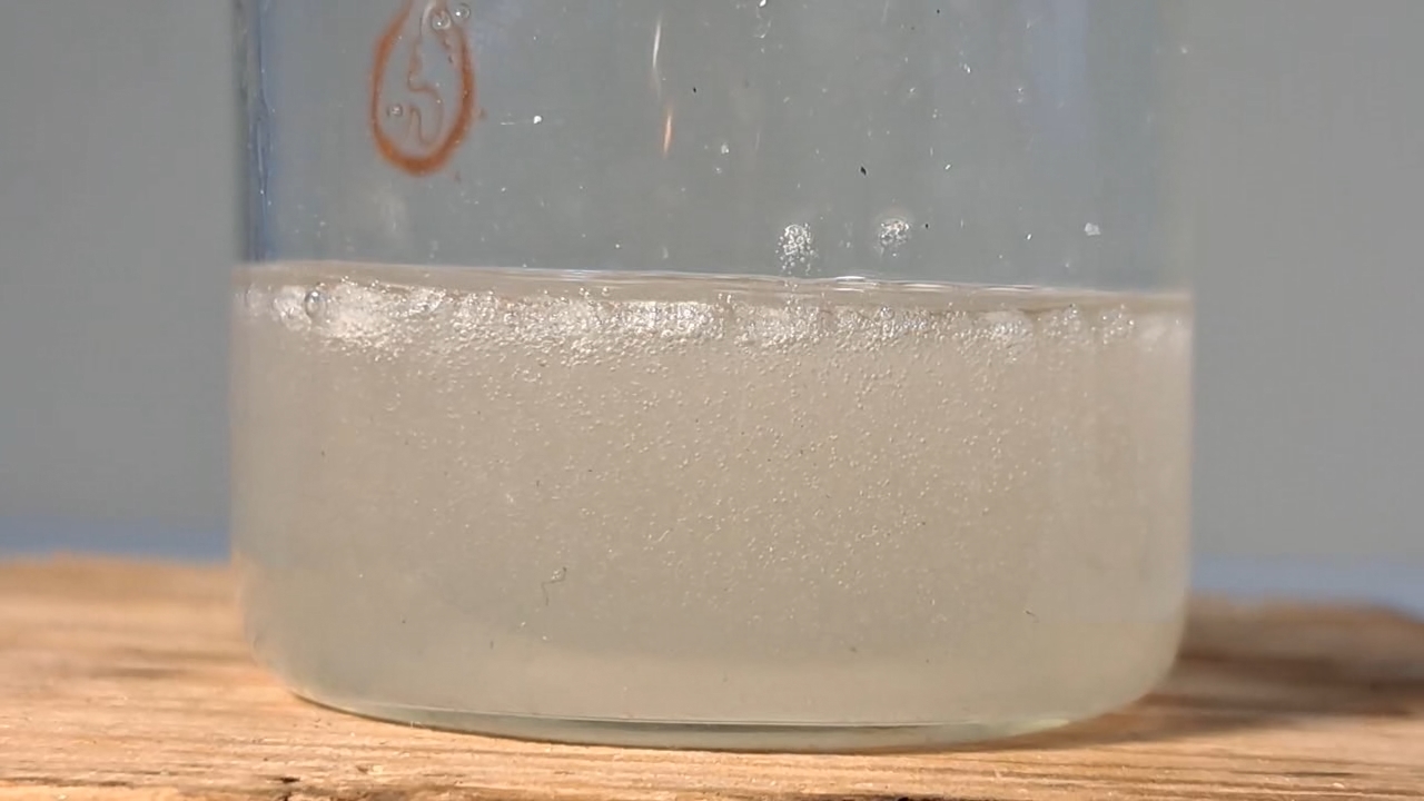 Dissolving Expanded Polystyrene in Ethyl Acetate