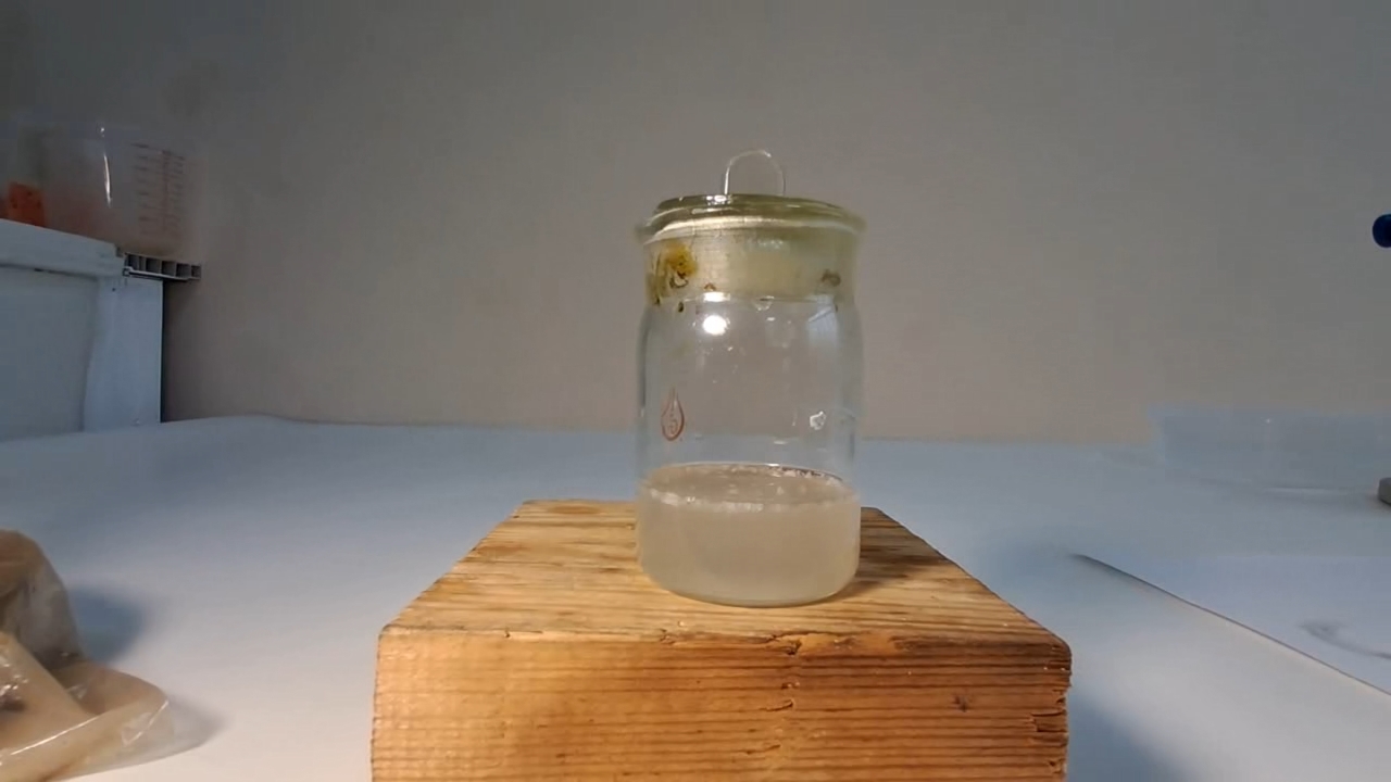 Dissolving Expanded Polystyrene in Ethyl Acetate