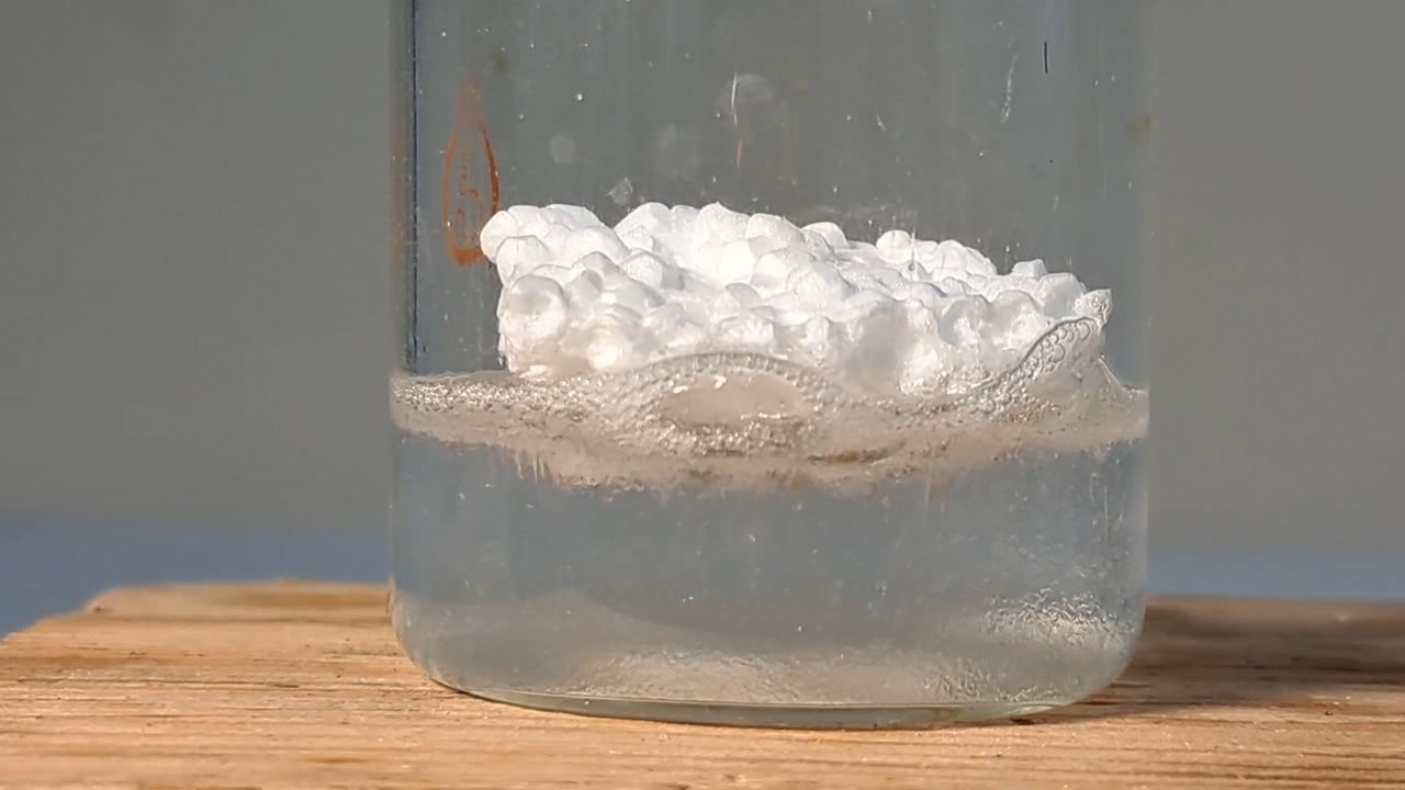 Dissolving Expanded Polystyrene in Ethyl Acetate