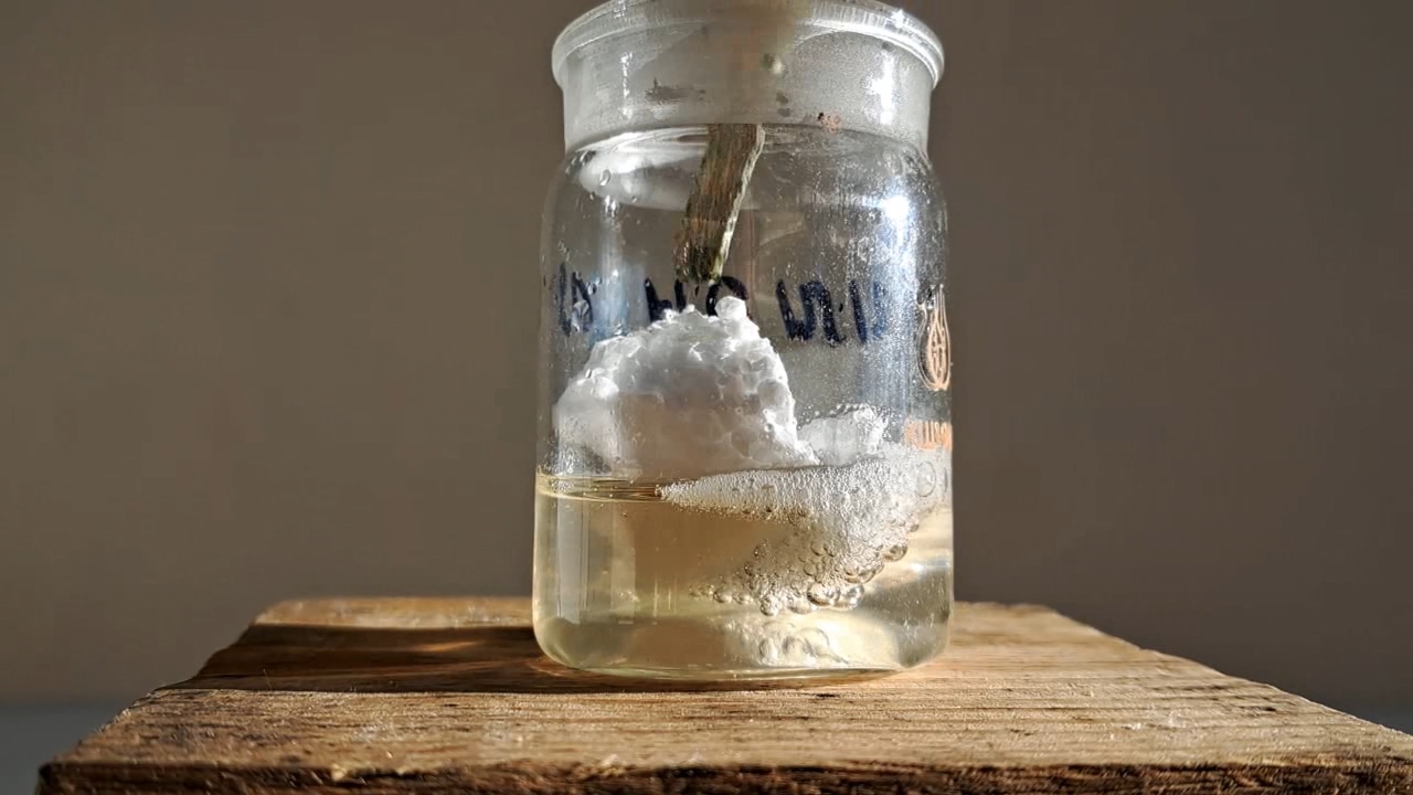 New Year's Day in the Laboratory. Dissolving Polystyrene in Dimethylformamide