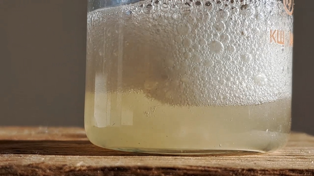 New Year's Day in the Laboratory. Dissolving Polystyrene in Dimethylformamide