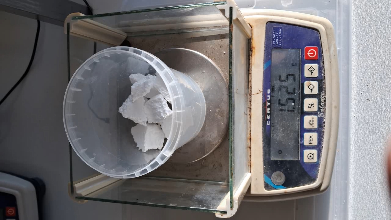 New Year's Day in the Laboratory. Dissolving Polystyrene in Dimethylformamide