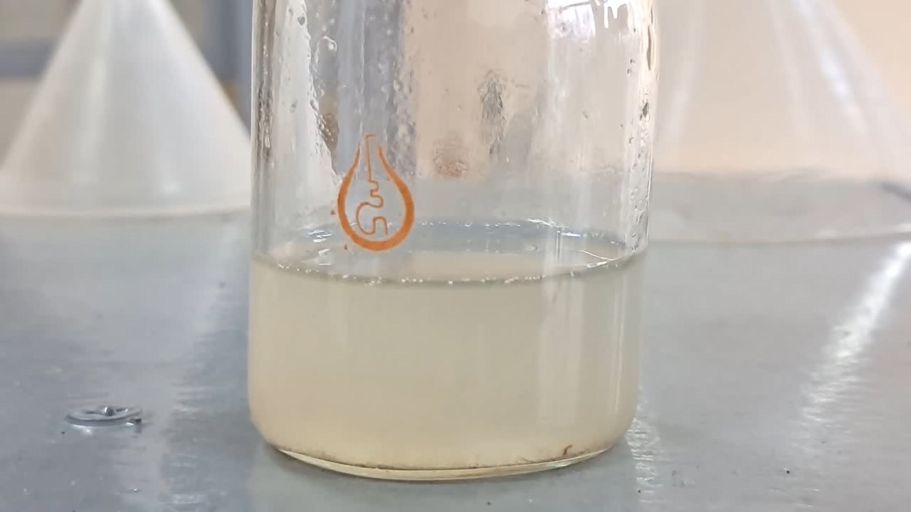 Dissolving Expanded Polystyrene in Ethyl Acetate