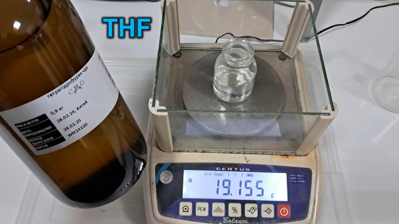Dissolving Polymethyl Methacrylate (PMMA) in Tetrahydrofuran and Surrogate Acetone