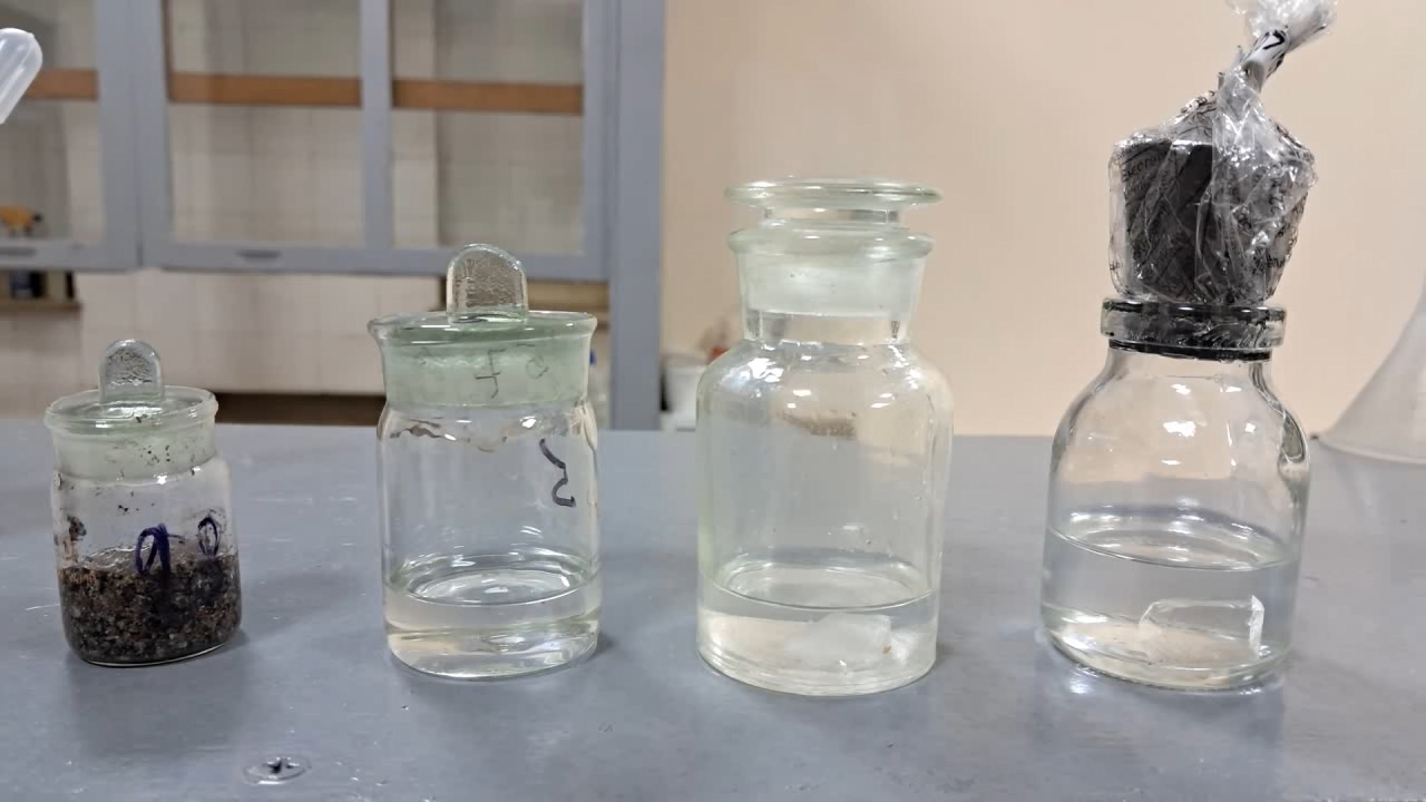 Dissolving Polymethyl Methacrylate (PMMA) in Tetrahydrofuran and Surrogate Acetone