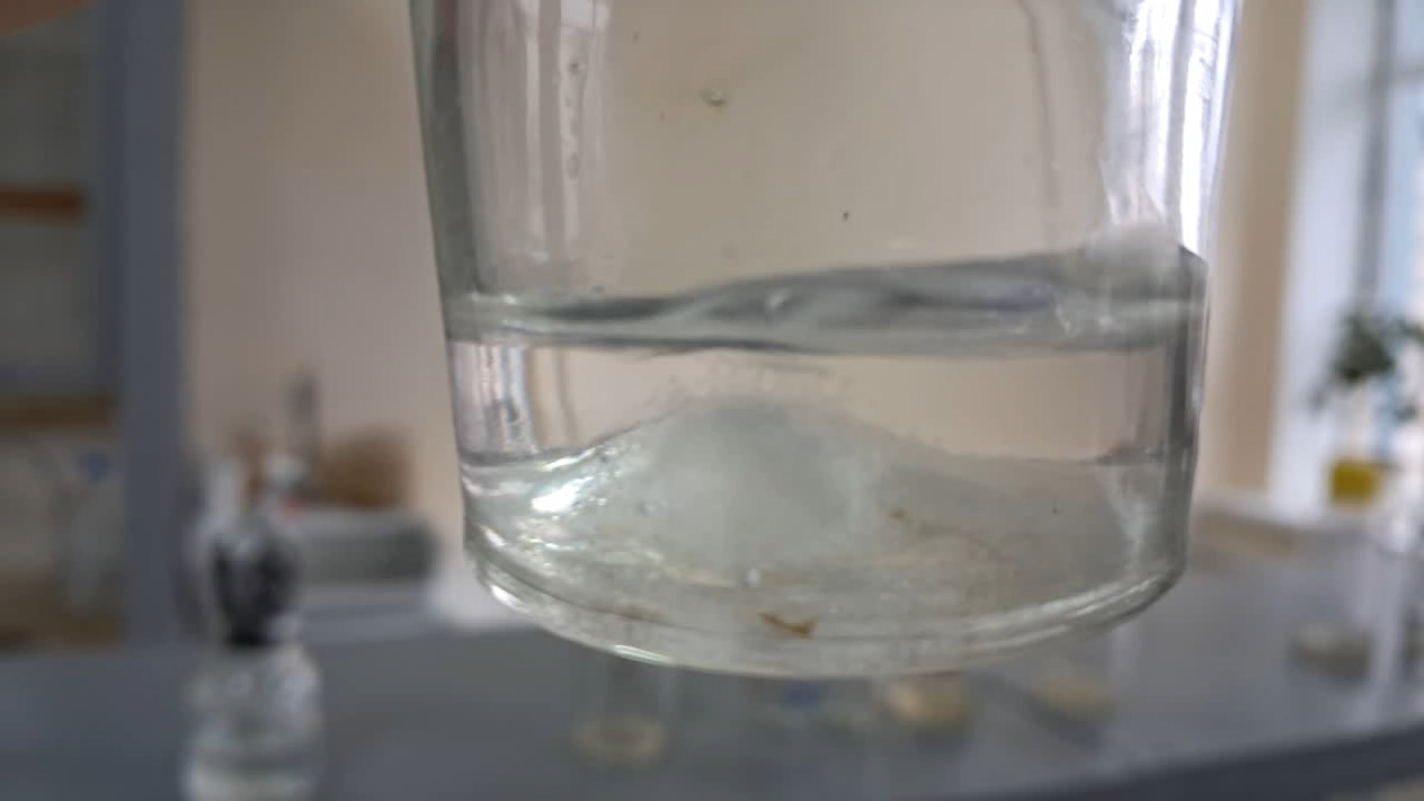 Dissolving Polymethyl Methacrylate (PMMA) in Tetrahydrofuran and Surrogate Acetone